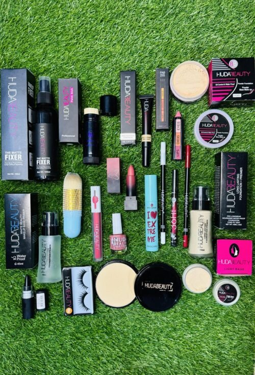 19 in 1 makeup deal - Image 3